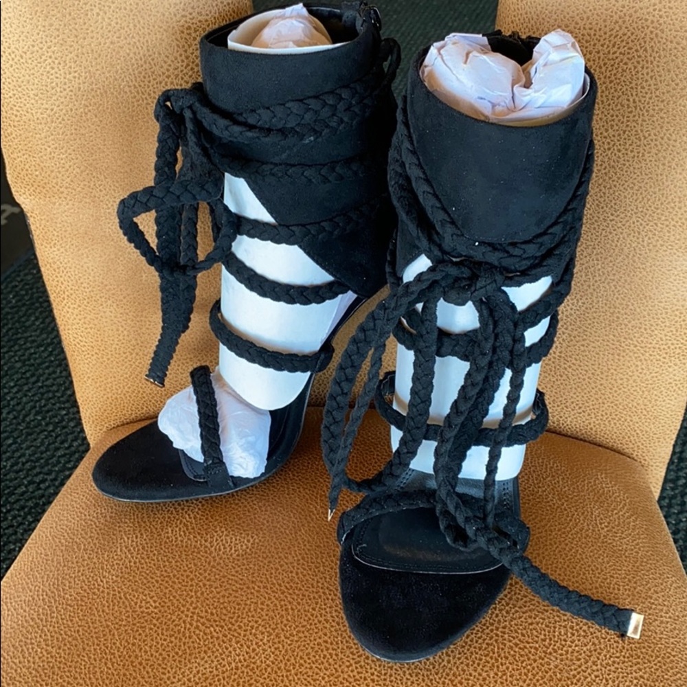 Liliana Black Suede Braided Sandals